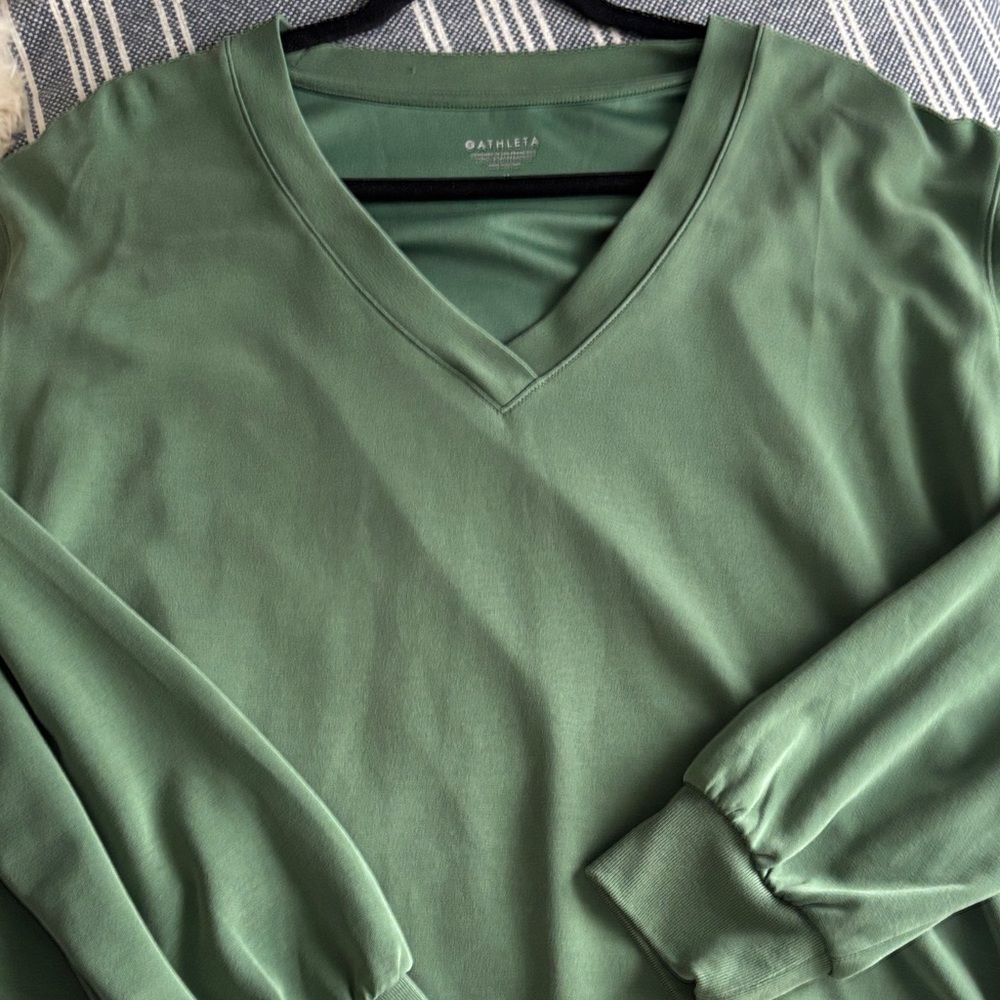 Athleta Seasoft Green V-Neck Sweatshirt - Picture 3 of 5